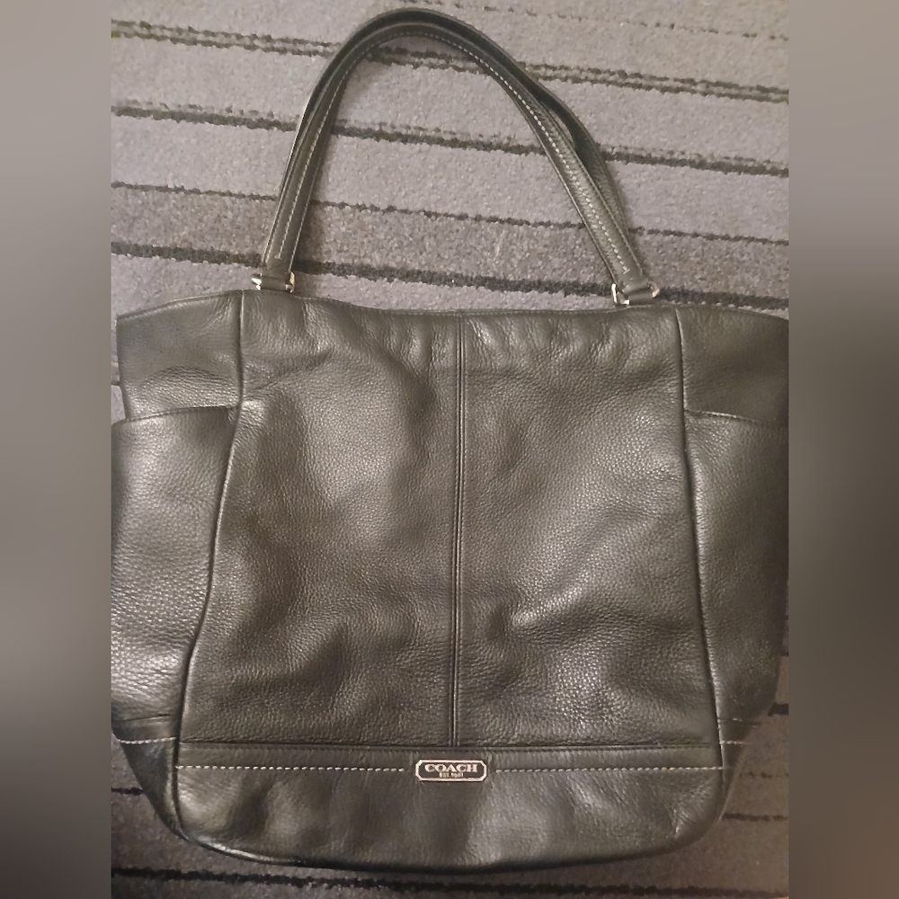 Coach Park Pebble Leather NORTH SOUTH Large Black Tote Purse Amazing Condition